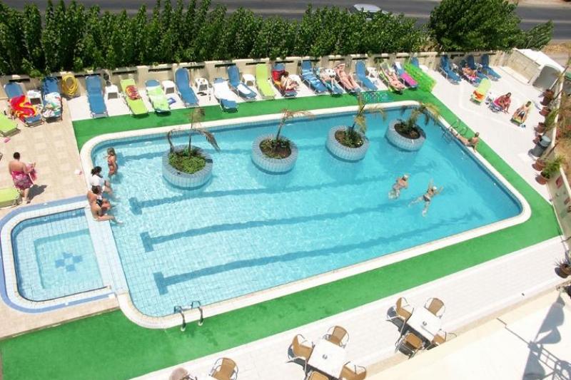 Kréta Malia utazás Nikos Hotel