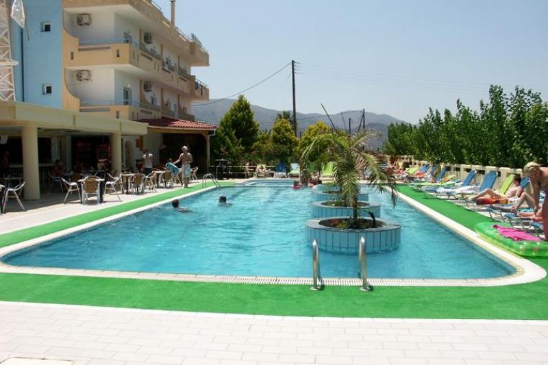 Kréta Malia utazás Nikos Hotel