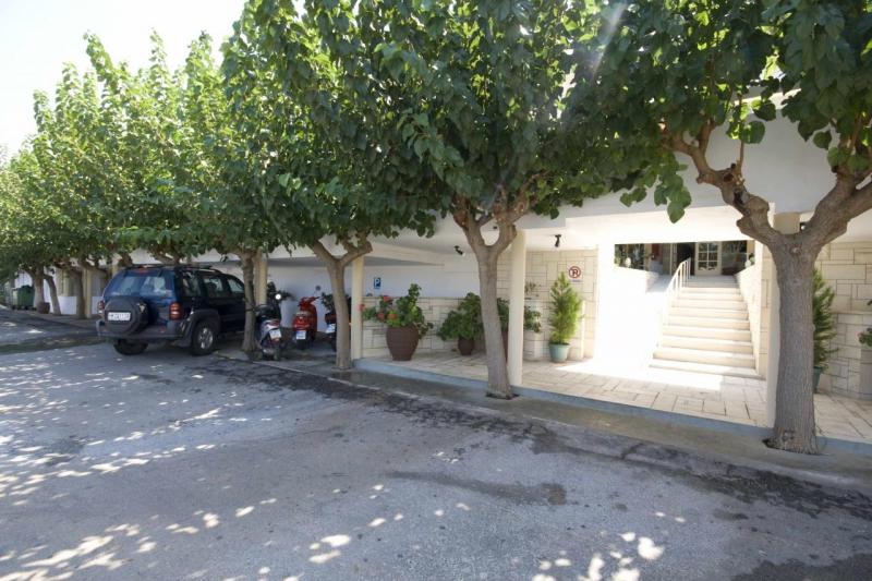 Kréta Malia utazás Nikos Hotel