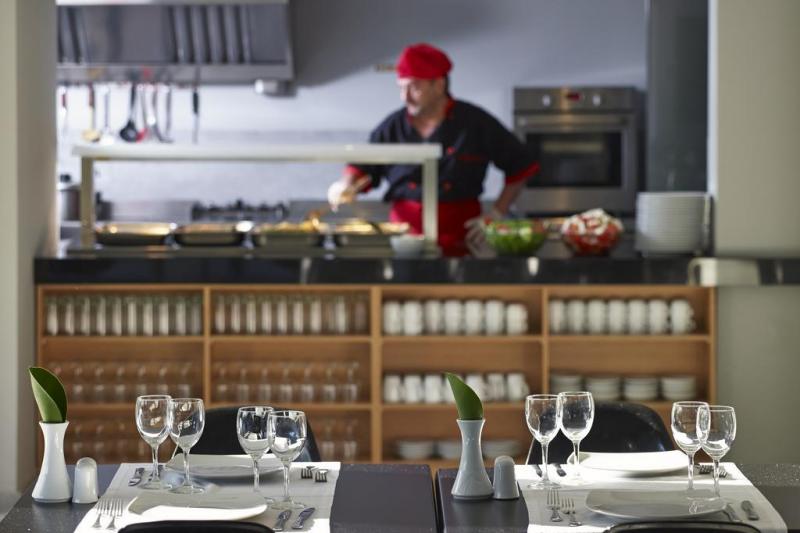 Rodosz Rhodes utazás Oktober Downtown Rooms