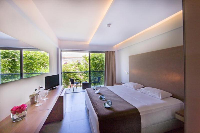 Rodosz Rhodes utazás Oktober Downtown Rooms