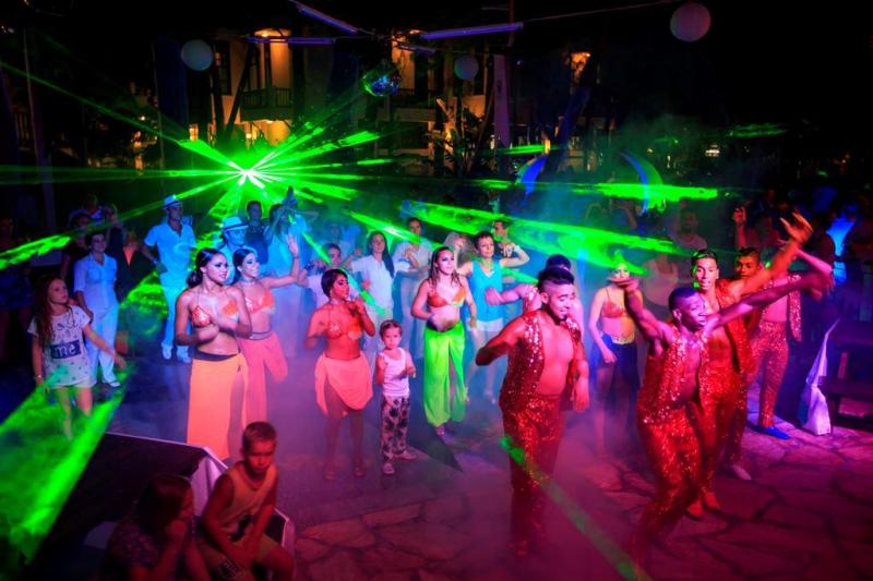 Kemer utazás Pirate's Beach Club