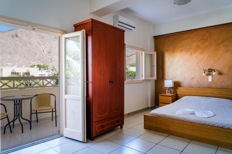 Szantorini Perissautazás Rena Hotel