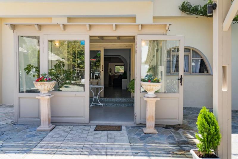 Szantorini Perissautazás Rena Hotel