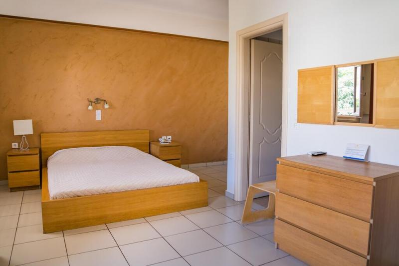 Szantorini Perissautazás Rena Hotel