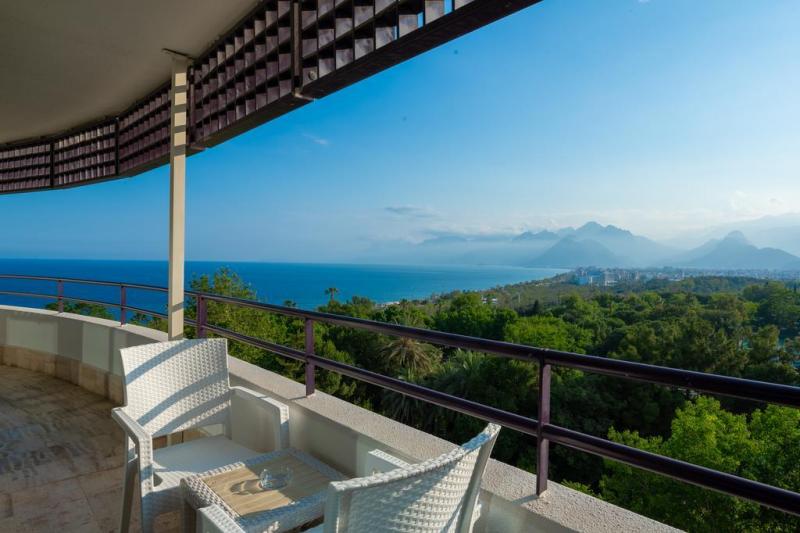 Antalya utazás Rixos Downtown