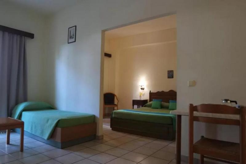 Rodosz Rhodes utazás Royal Aparthotel