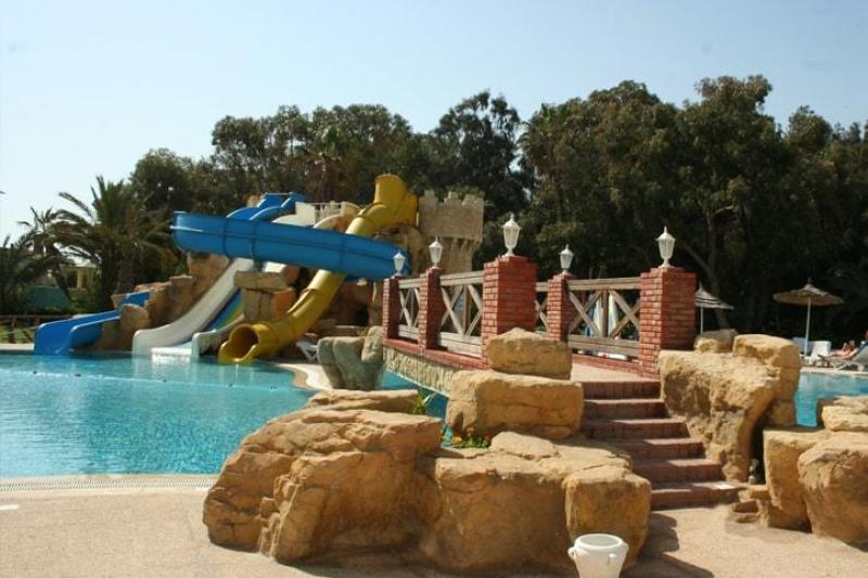 Sousse utazás Marhaba Royal Salem
