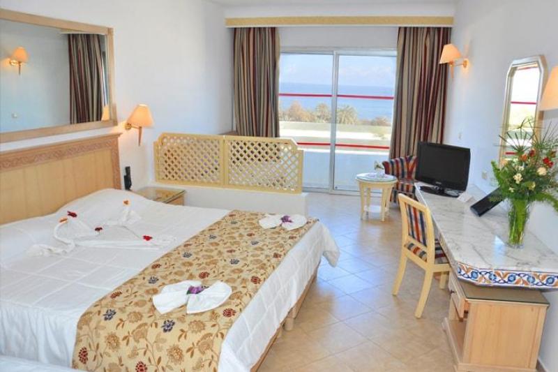 Sousse utazás Marhaba Royal Salem