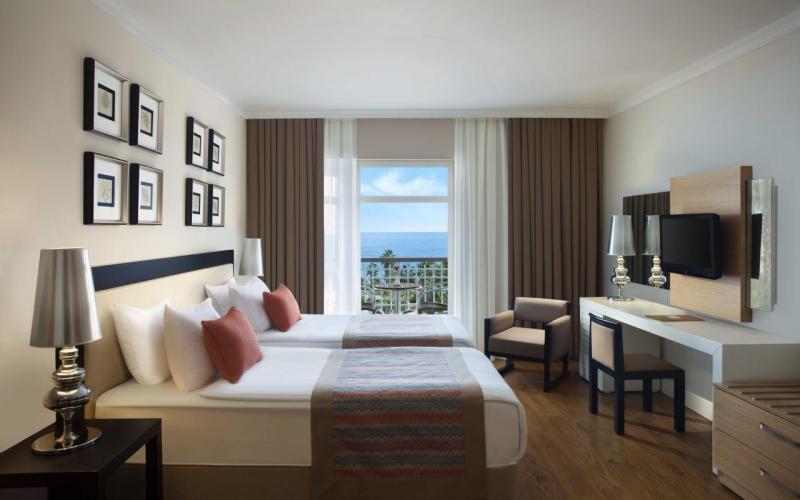 Kemer utazás Akka Alinda