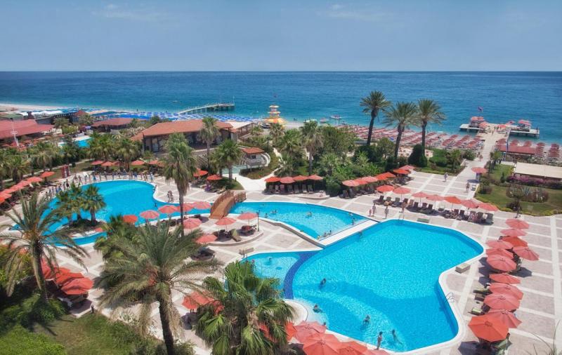 Kemer utazás Akka Alinda