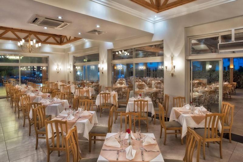 Kemer utazás Akka Claros Hotel