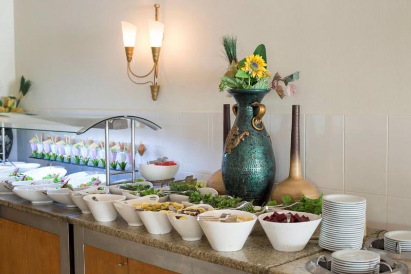 Kemer utazás Akka Claros Hotel