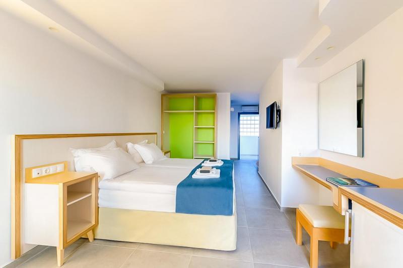 Kréta Hersonissos utazás Alia Beach