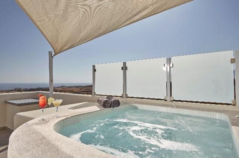 Szantorini Fira utazás Aliter Suites