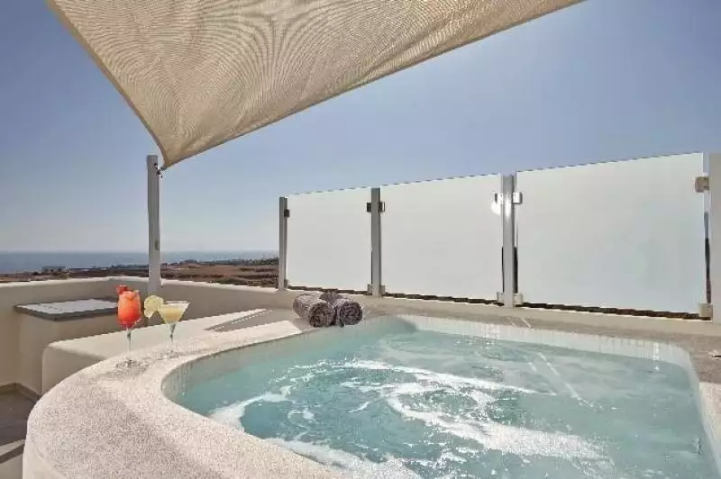 Aliter Suites Szantorini Fira