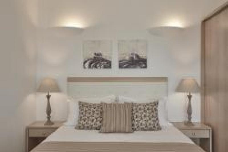 Szantorini Fira utazás Aliter Suites