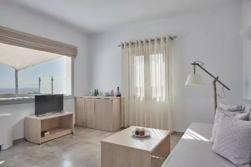 Aliter Suites Szantorini Fira