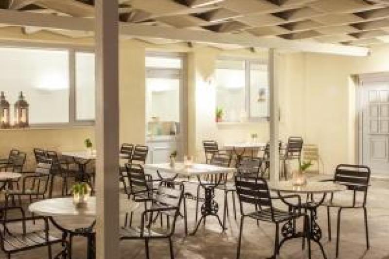 Szantorini Fira utazás Aliter Suites