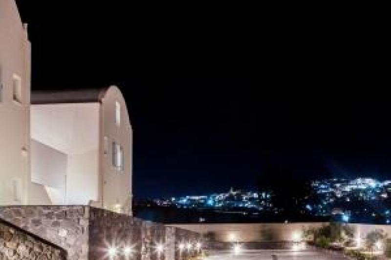 Szantorini Fira utazás Aliter Suites