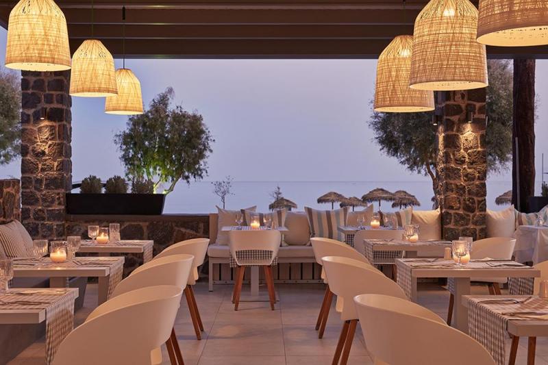 Szantorini Perissa utazás Aqua Blue Hotel