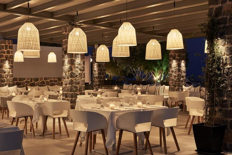 Szantorini Perissa utazás Aqua Blue Hotel