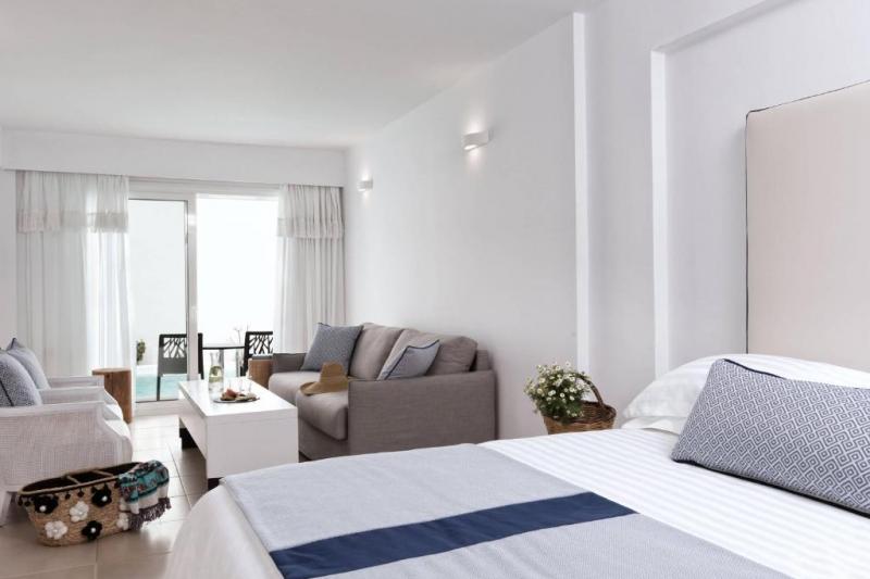 Szantorini Fira utazás Aressana Spa Hotel & Suites