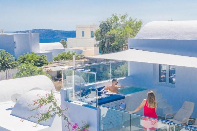 Szantorini Fira utazás Aressana Spa Hotel & Suites