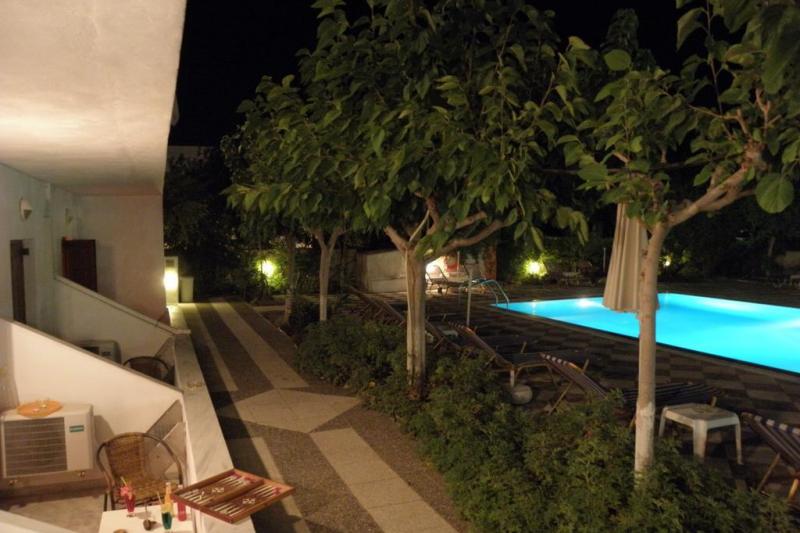 Szantorini Kamari utazás Areti Hotel