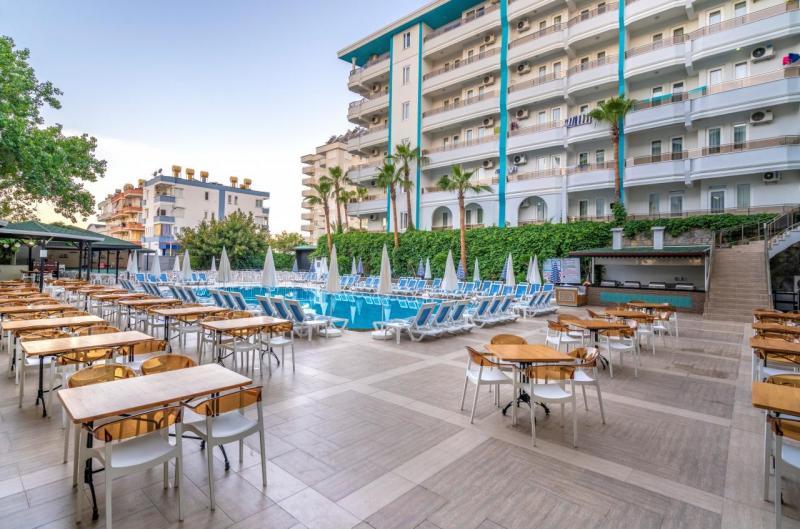 Alanya utazás Blue Star Hotel