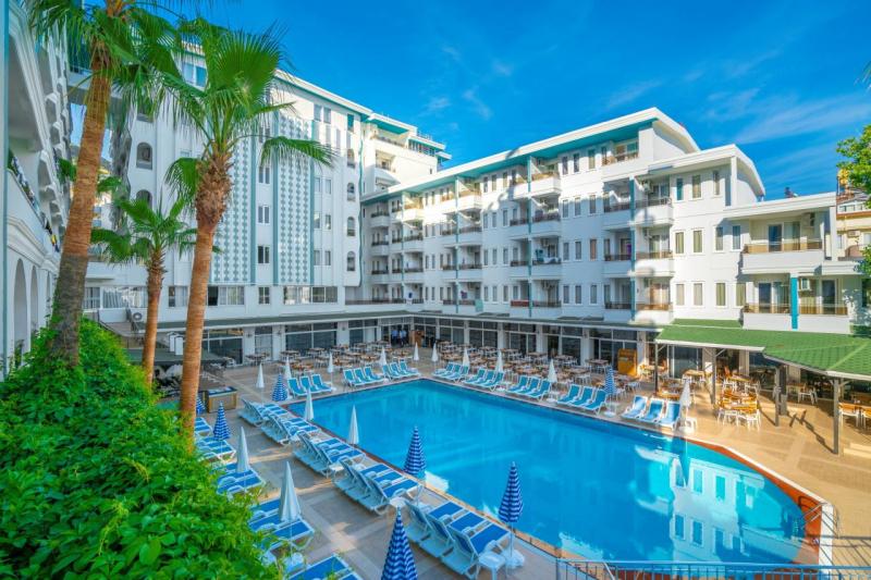 Alanya utazás Blue Star Hotel