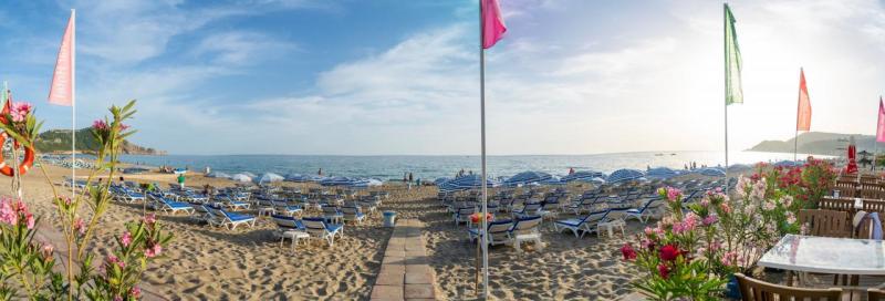 Alanya utazás Blue Star Hotel