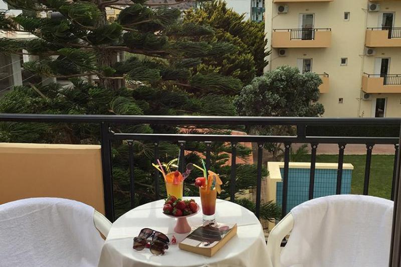 Kréta Amoudara utazás Castro Hotel