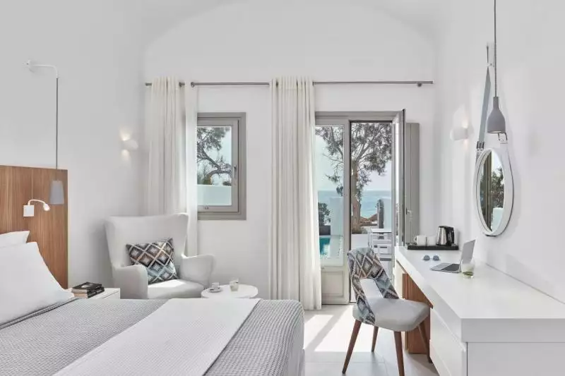 Costa Grand Resort & Spa Szantorini Kamari