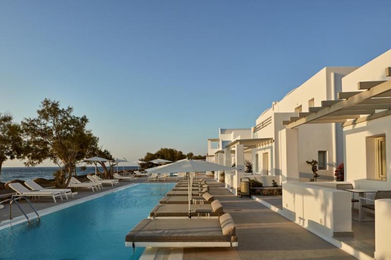 Szantorini Kamari utazás Costa Grand Resort & Spa