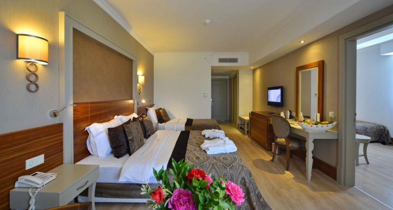 Side utazás Side Crown Charm