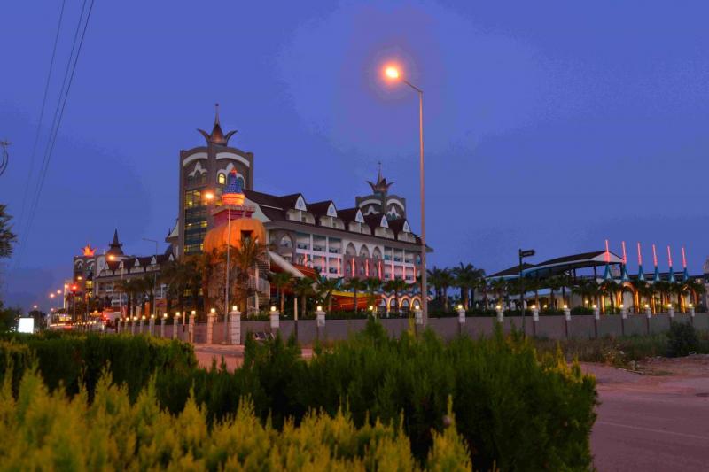 Side utazás Side Crown Charm