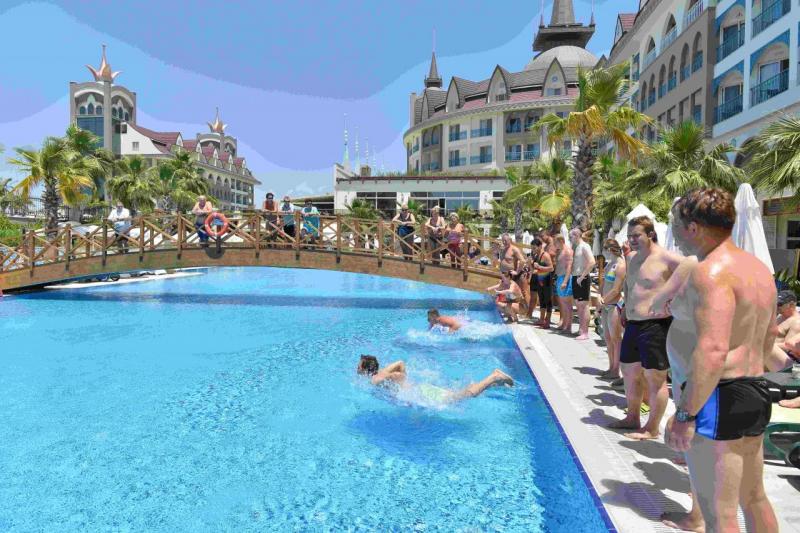 Side utazás Side Crown Charm