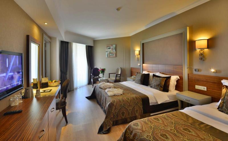 Side utazás Side Crown Charm