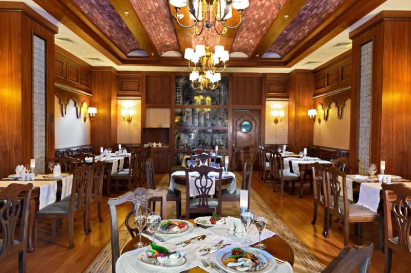 Kemer utazás Crystal De Luxe Resort