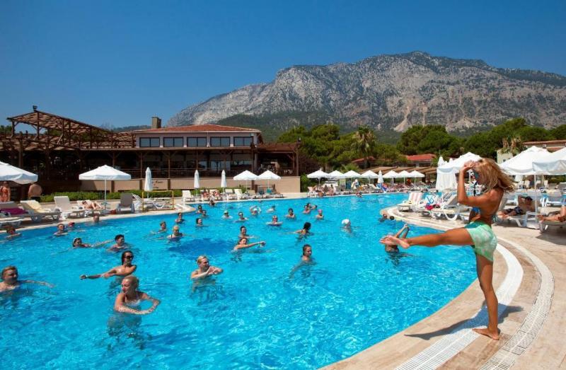 Kemer utazás Crystal Flora Beach Resort