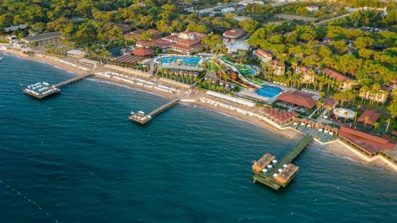 Kemer utazás Crystal Flora Beach Resort