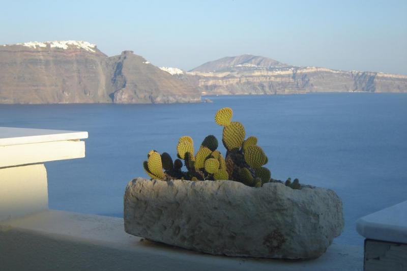 Szantorini Oia utazás Delfini Villas