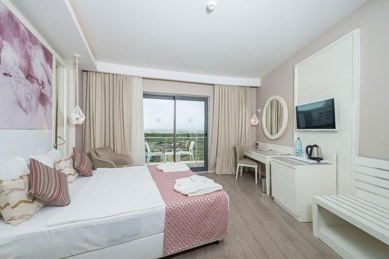 Side utazás Diamond Premium Hotel & Spa