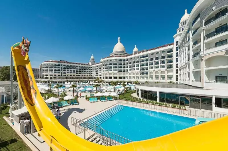 Diamond Premium Hotel & Spa Side