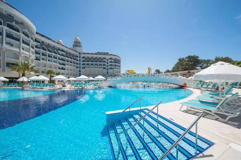 Diamond Premium Hotel & Spa Side
