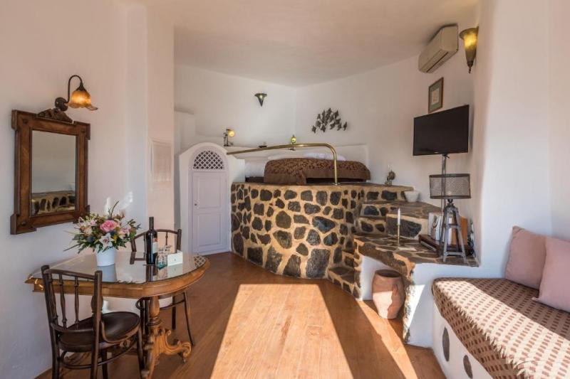 Szantorini Oia utazás Fanari Villas