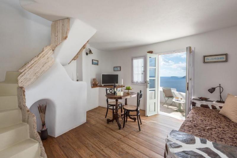 Szantorini Oia utazás Fanari Villas