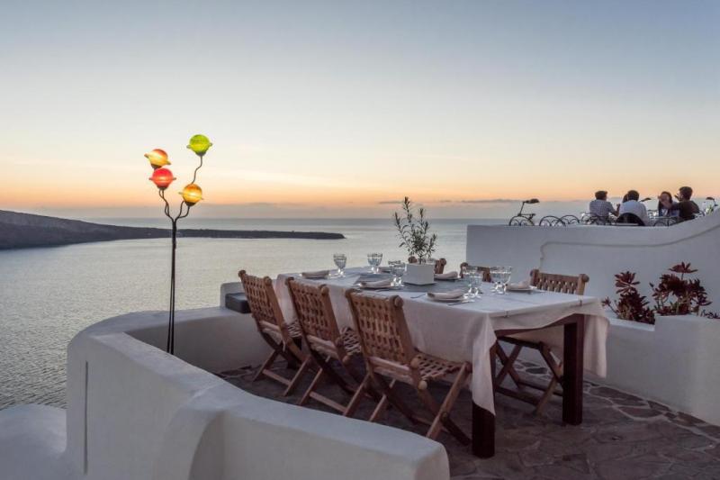 Szantorini Oia utazás Fanari Villas