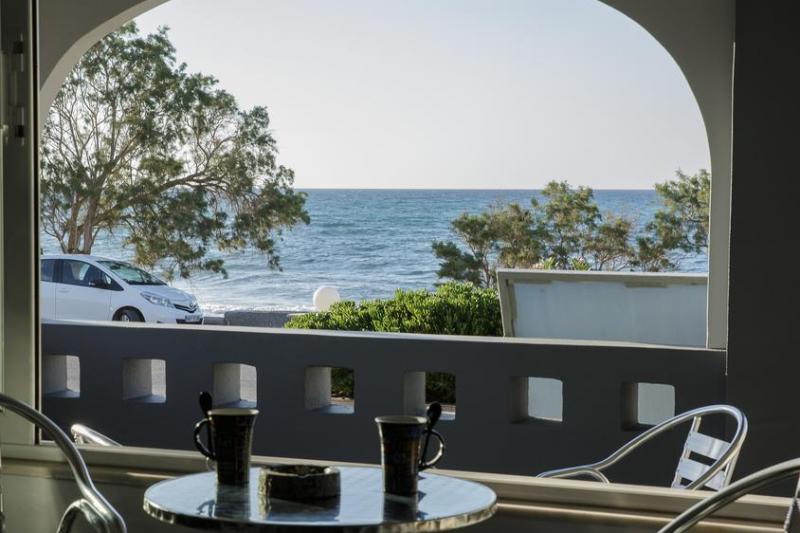 Kréta Anissaras utazás Irene Beach Apartments